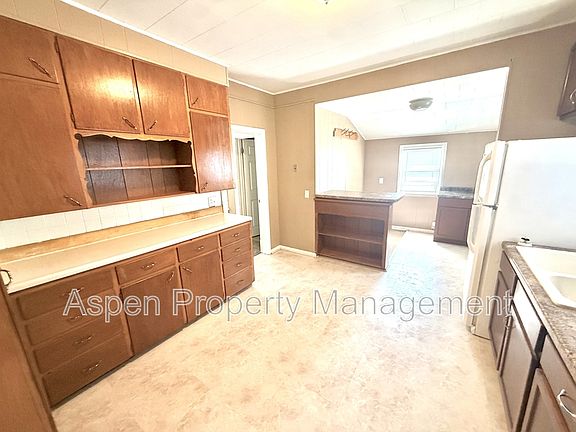 3rd image of 2110 S Central Ave