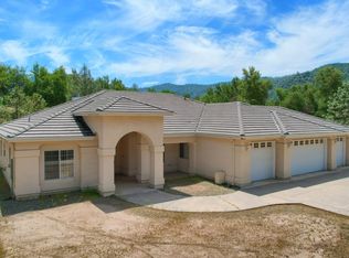 41167 Shandee Ln, Ahwahnee, CA 93601