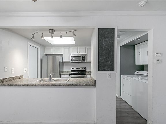 5th image of 164 Del Rio Court #2