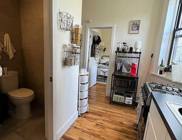 9 Stanton St #5B — Photo 7