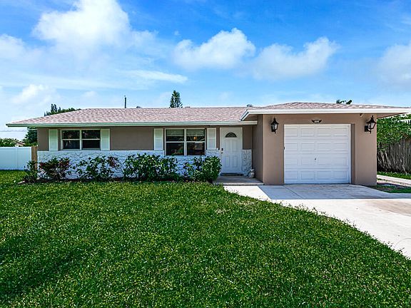 2nd image of 3562 Quentin Avenue