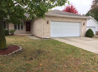 2209 Pond Mill Ct, Springfield, IL 62704