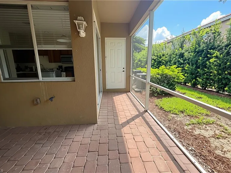 17533 Laurel Grove Ct — Photo 9