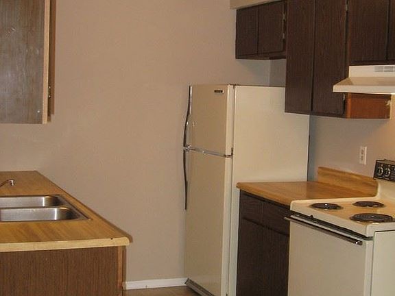 3rd image of 2600 W Godman Ave APT 201