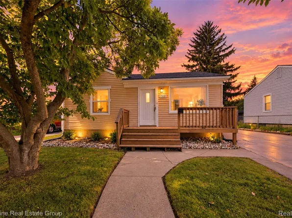 17231 Beech Daly Rd, Redford, MI 48240