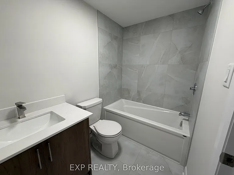 258 Montfort St — Photo 11