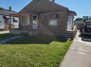 24552 Wilmot Ave, Eastpointe, MI 48021