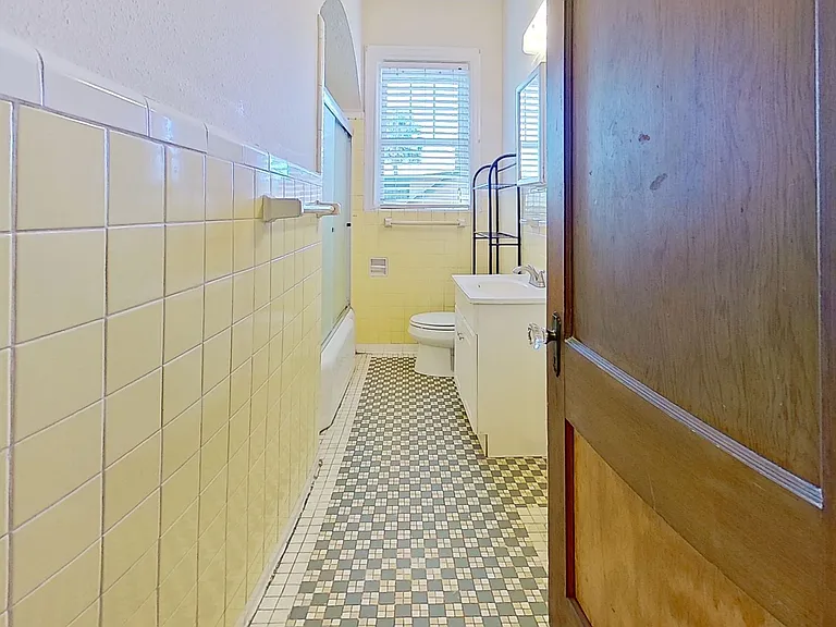 Landon Avenue 1244 — Photo 17
