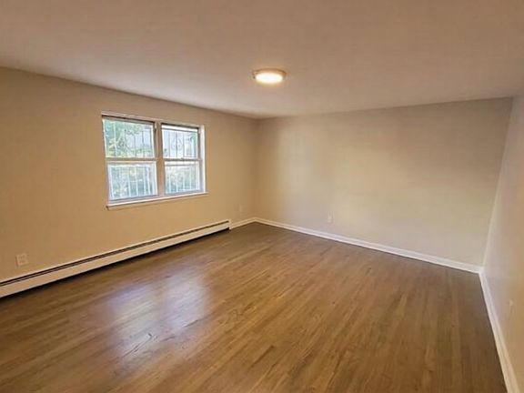 4th image of 157 Elmwood Ave #5AB