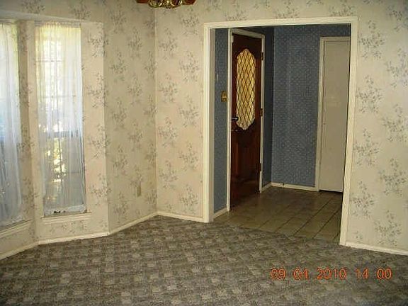 4th image of 814 Nafus St