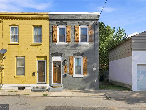 3rd image of 513 Spruce St