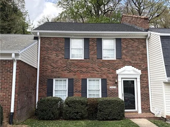 2624 Saint Johns Pl, Winston Salem, NC 27106