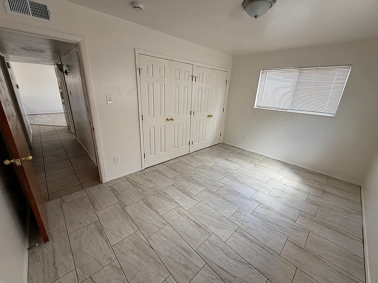 503 S Birch Ave — Photo 8