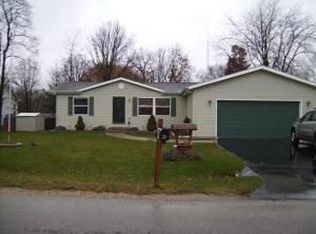 W832 Violet Rd, Genoa City, WI 53128