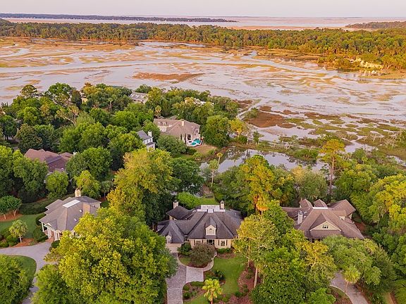 2nd image of 62 Islanders Retreat