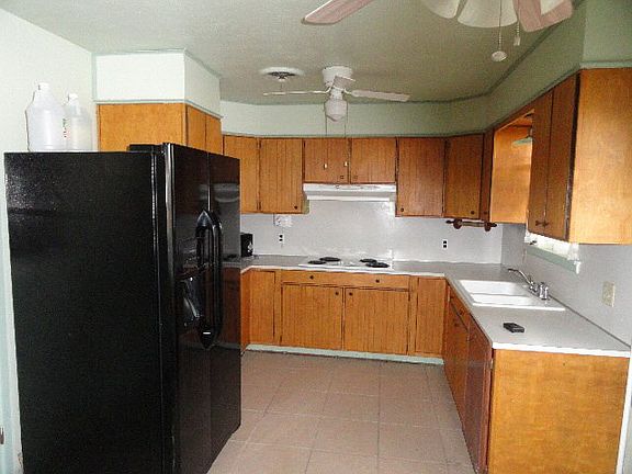 3rd image of 1356 Tanglewood Ln