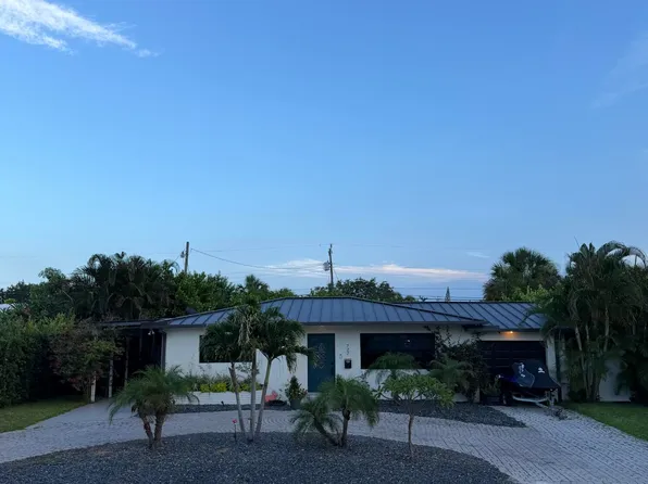 722 Greenbriar Drive, Lake Park, FL 33403