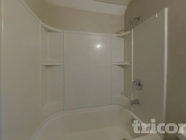 525 Windsor Dr SE — Photo 13