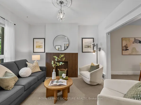 261 A Saint Helens Ave, Toronto, ON M6H 4A2