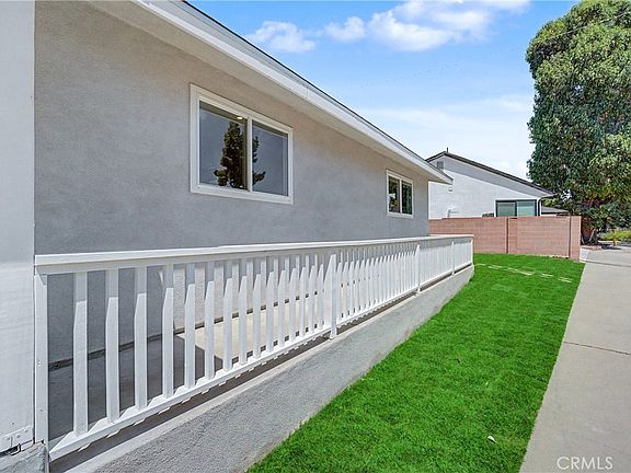 5th image of 10341 Blucher Ave