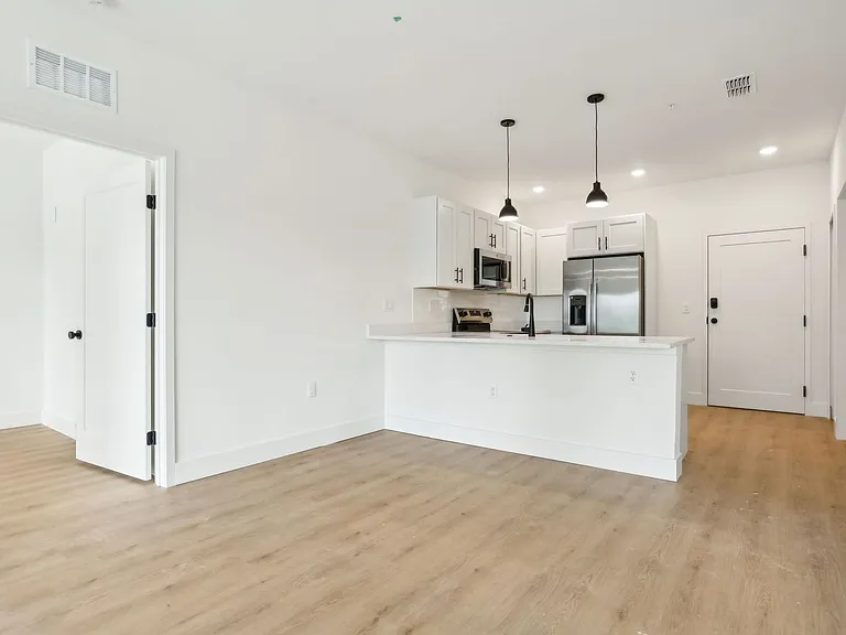 The Milk Stacks: Boutique Luxury Living in Downtown Orlando's Milk District — Photo 58