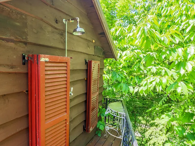 17 Hemlock Rdg — Photo 15