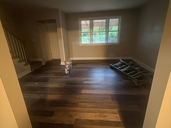 3rd image of 52 Benkert Ave