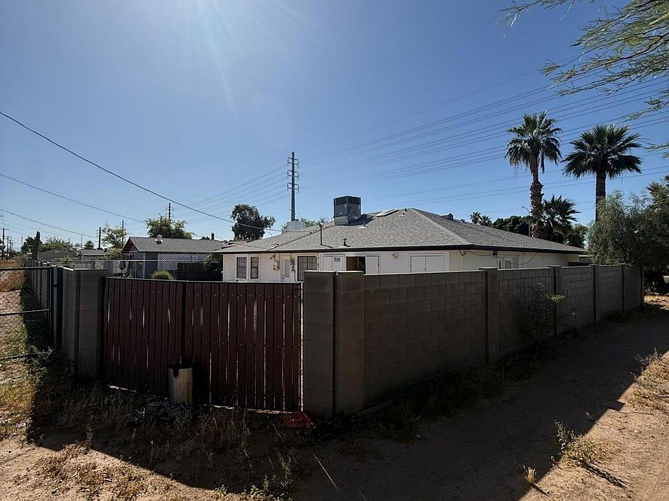 2nd image of 1528 W UNIVERSITY Drive
