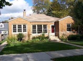 6705 N Ionia Ave, Chicago, IL 60646