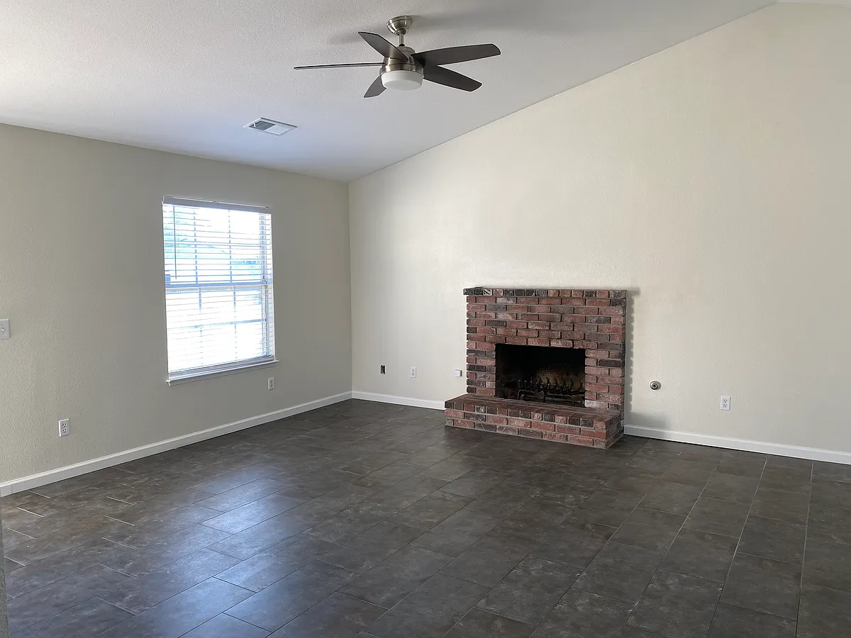 Building Photo - 1334 W Laura Ct