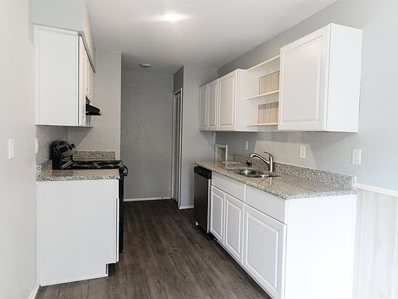 4th image of 3437 Cherrywood Ln