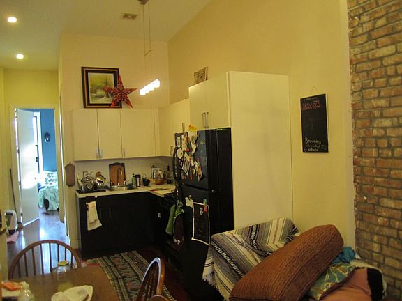 4th image of 187 Stockholm St APT 2L