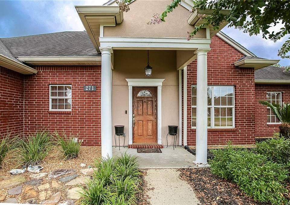 1st image of 271 Oxford Ct