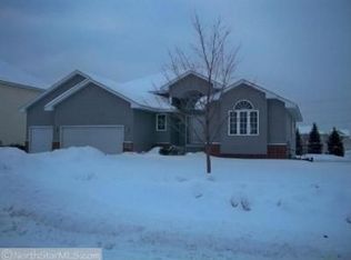 3307 98th Cir N, Brooklyn Park, MN 55443