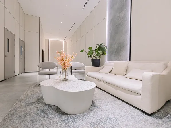 144-49 Northern Boulevard image 2 of 7