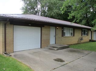 886 E Dawn Dr, Terre Haute, IN 47802