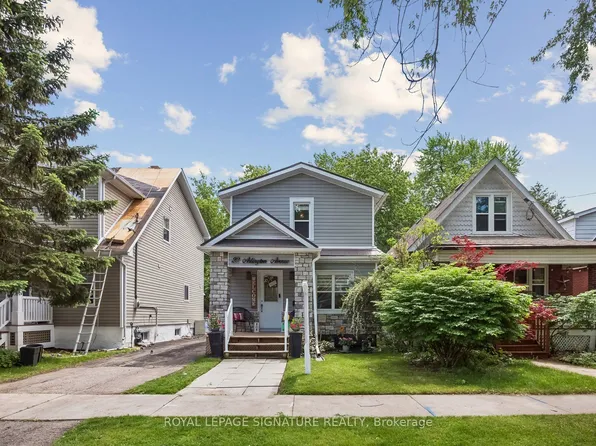 23 Arlington Ave, Oshawa, ON L1G 2N3