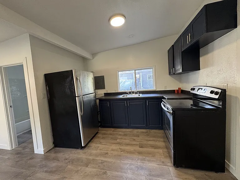 820 S Donovan St — Photo 8