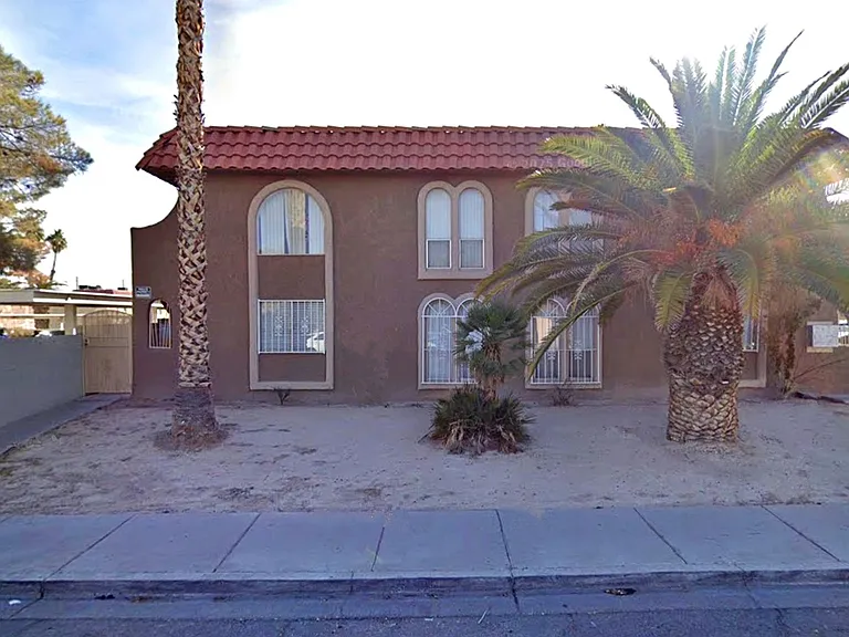4410 Newsom Cir — Photo 1