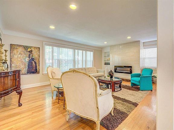 5th image of 7548 Wellington Way #2-F