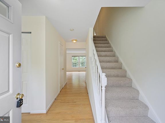4th image of 6350 Teakwood Ct