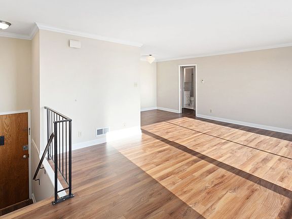3rd image of 66 Crestline Dr APT 7