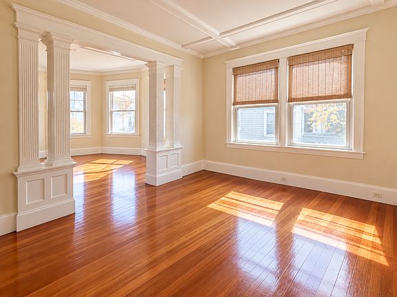 5th image of 17 Salem St #2R