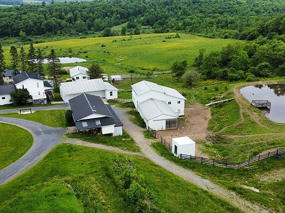 2nd image of 886 Collins Hill Rd