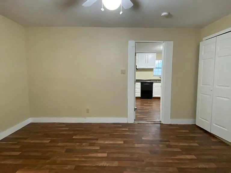 403 Pedernales St — Photo 14