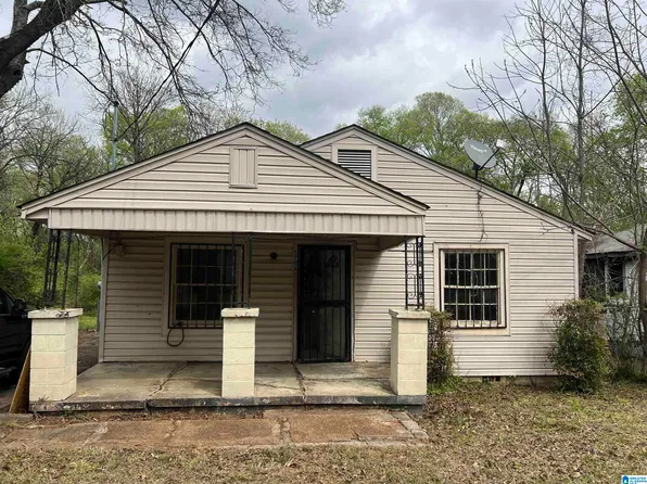 5702 15th St S, Bessemer, AL 35020