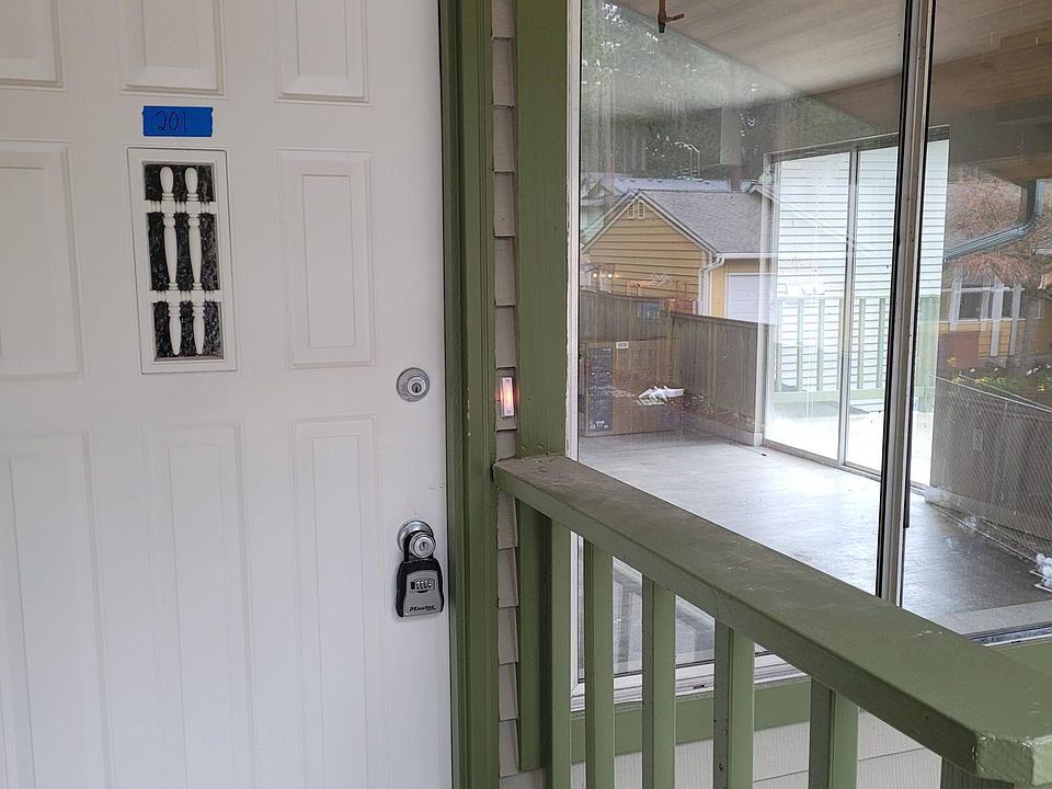 1st image of 697 NW Atalanta Way APT 201