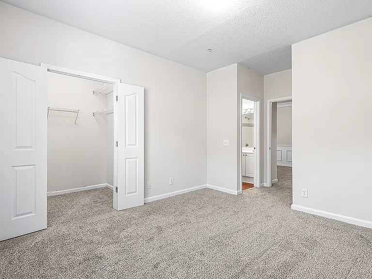 Classic Bedroom with Walk-In Closet