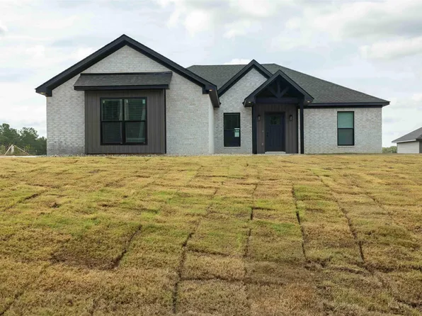 10723 W Miller Sardis Rd, Bauxite, AR 72011