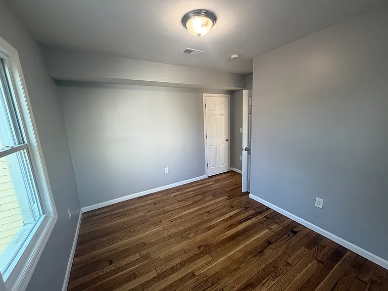 10 Tillinghast St #2 — Photo 15
